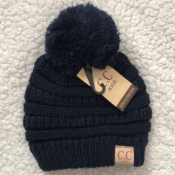 Kids C.C Solid Pom Beanies NWT - Picture 4 of 7